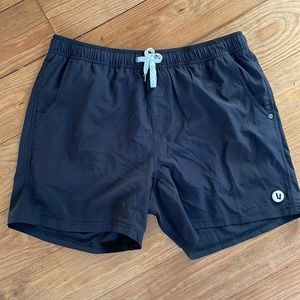 Vuori size XL lined black